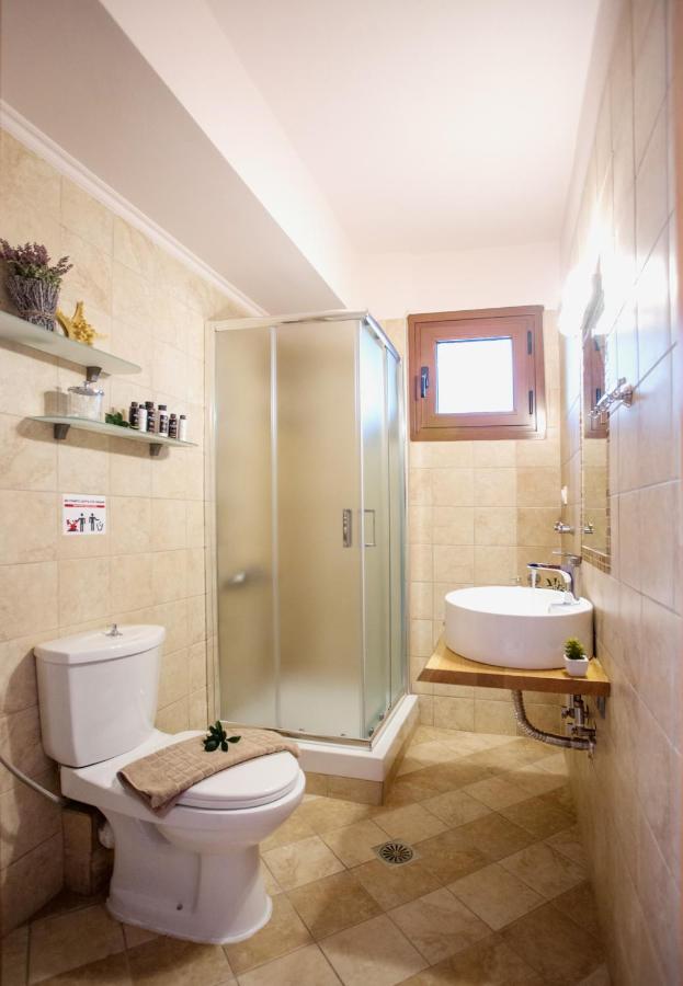 Néa Péramos Konstantina & Evgenia Deluxe Apartment מראה חיצוני תמונה